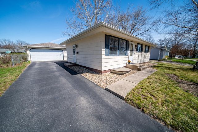 979 18th Street SE, Rochester, MN 55904