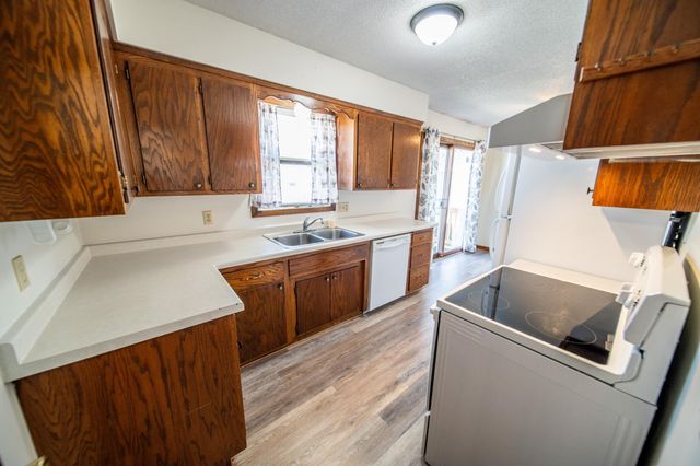 979 18th Street SE, Rochester, MN 55904