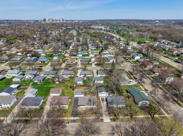 979 18th Street SE, Rochester, MN 55904