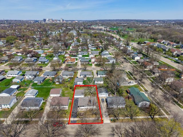 979 18th Street SE, Rochester, MN 55904
