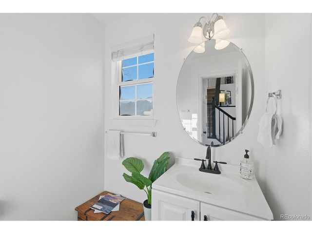 144 Willowick Cir, Highlands Ranch, CO 80129