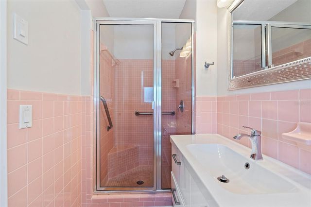 503 MONTEREY BOULEVARD NE 1, St Petersburg, FL 33704