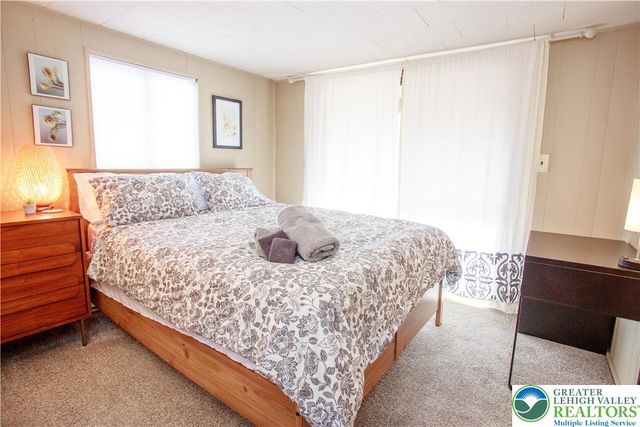 111 Oswayo Drive, Coolbaugh Twp, PA 18347