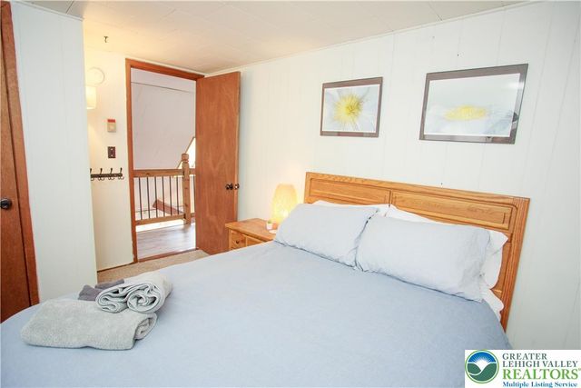 111 Oswayo Drive, Coolbaugh Twp, PA 18347