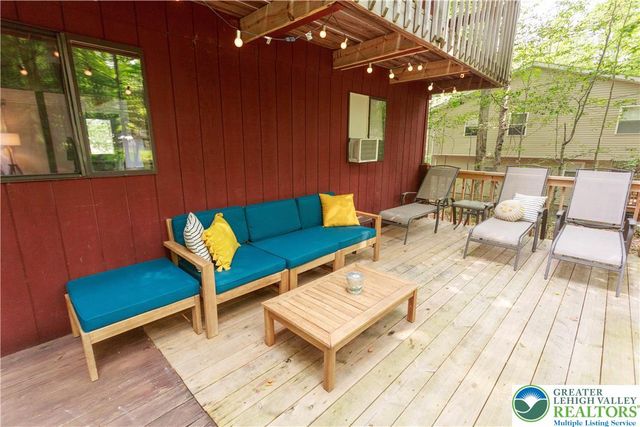 111 Oswayo Drive, Coolbaugh Twp, PA 18347