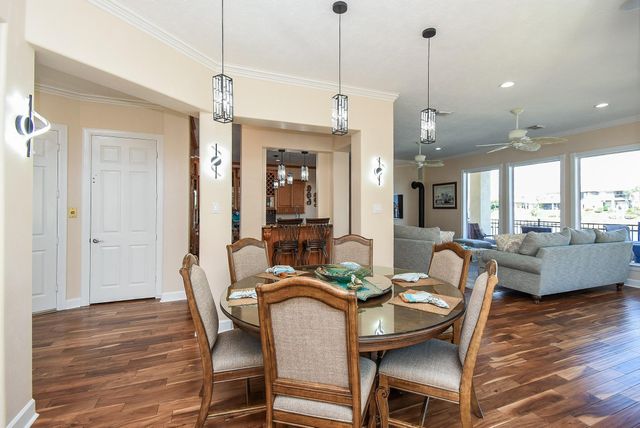 313 Harborside Circle, Kemah, TX 77565