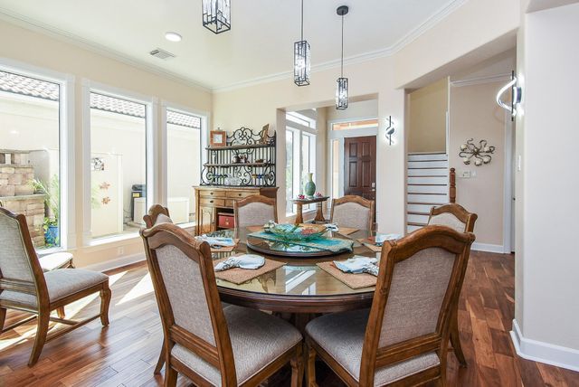 313 Harborside Circle, Kemah, TX 77565