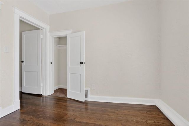 4121 E 56th Street, Kansas City, MO 64130