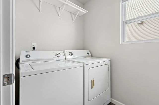 1325 Ellery Grove Court, Vicksburg, MI 49097