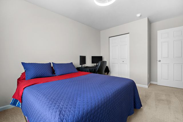 1325 Ellery Grove Court, Vicksburg, MI 49097