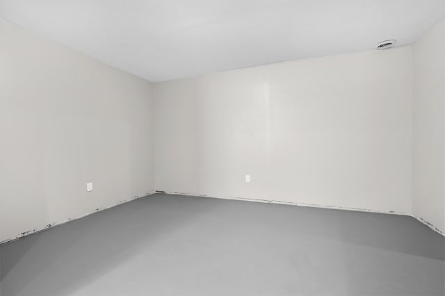 1325 Ellery Grove Court, Vicksburg, MI 49097