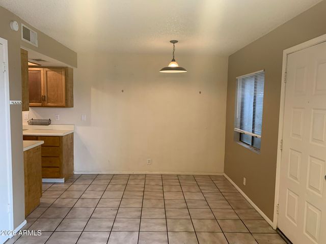 286 W PALOMINO Drive 115, Chandler, AZ 85225