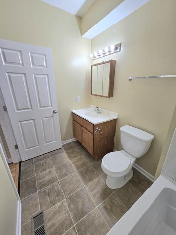 5807 22nd AVENUE, Kenosha, WI 53140