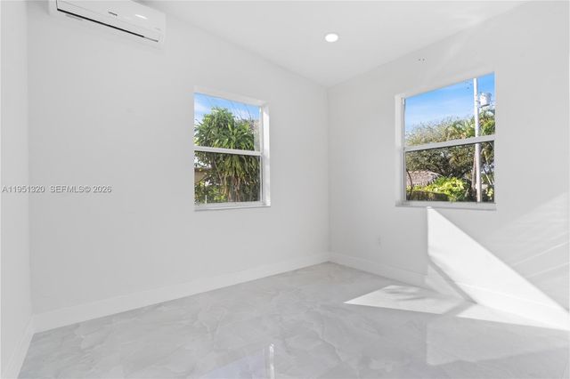 4041 NE 15th Ter, Pompano Beach, FL 33064