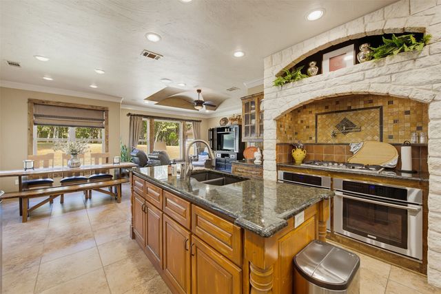 190 Wood Oak Trail, Weatherford, TX 76088