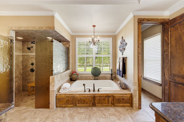 190 Wood Oak Trail, Weatherford, TX 76088
