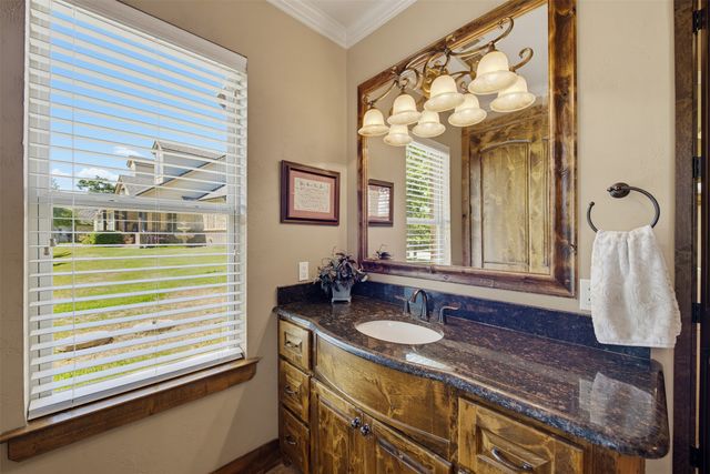 190 Wood Oak Trail, Weatherford, TX 76088