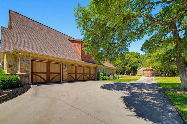 190 Wood Oak Trail, Weatherford, TX 76088