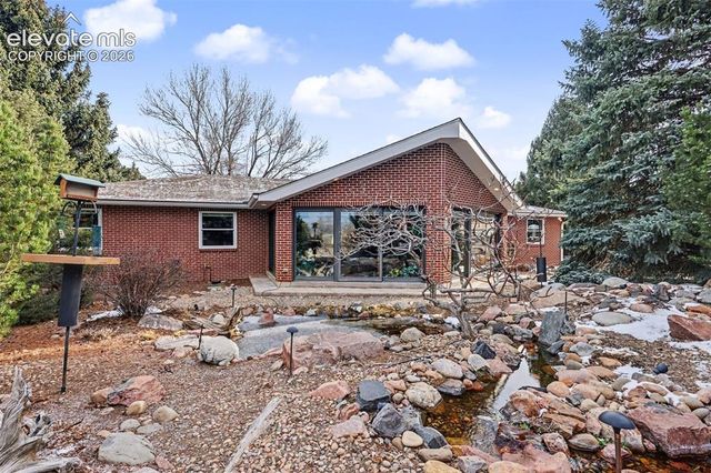 1124 Eagle Rock Road, Colorado Springs, CO 80918