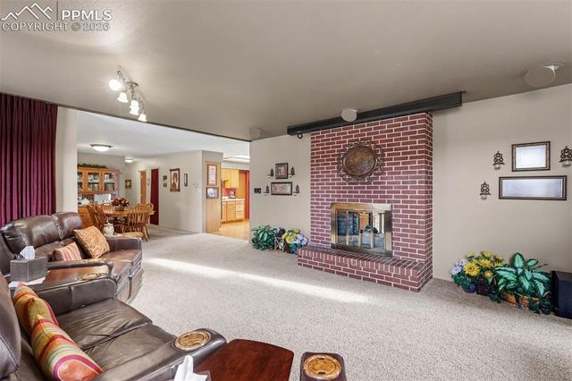 1124 Eagle Rock Road, Colorado Springs, CO 80918