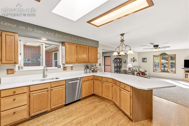 1124 Eagle Rock Road, Colorado Springs, CO 80918