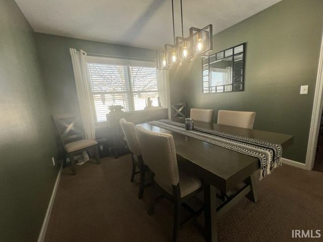 9512 W Thurston Court, Yorktown, IN 47396