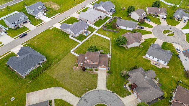 9512 W Thurston Court, Yorktown, IN 47396