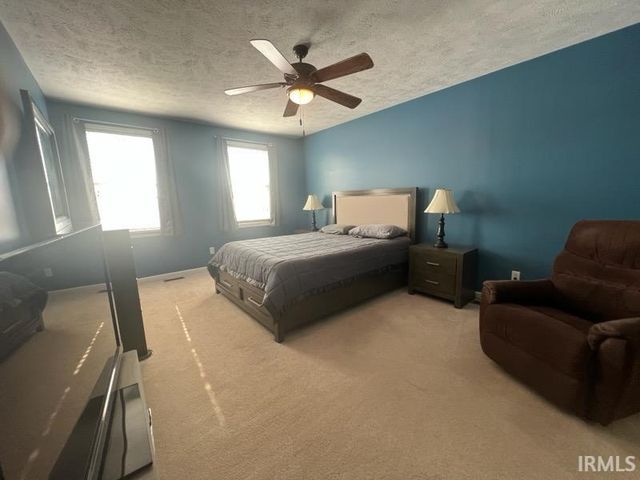 9512 W Thurston Court, Yorktown, IN 47396