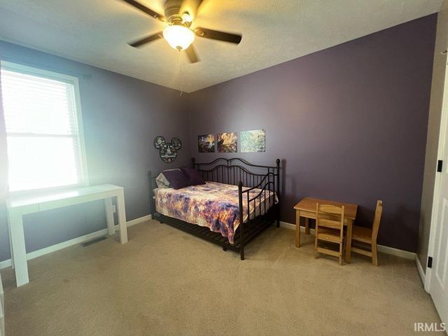 9512 W Thurston Court, Yorktown, IN 47396