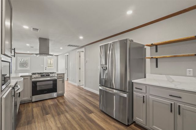 400 S Garrett Avenue, Garrett, TX 75119