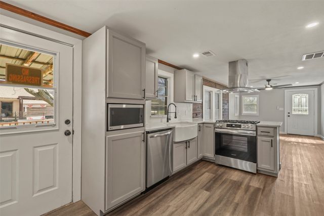 400 S Garrett Avenue, Garrett, TX 75119