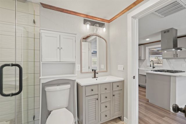 400 S Garrett Avenue, Garrett, TX 75119