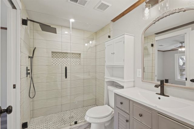 400 S Garrett Avenue, Garrett, TX 75119