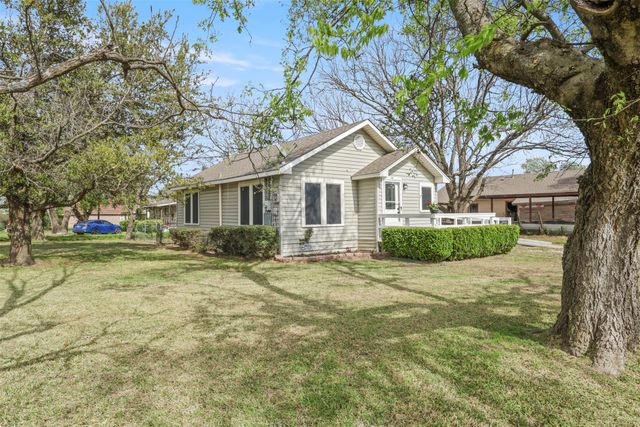 400 S Garrett Avenue, Garrett, TX 75119