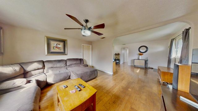 7353 Rollingwood Blvd, Citrus Heights, CA 95621