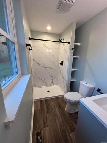 8919 McKim Drive, Mabelvale, AR 72103