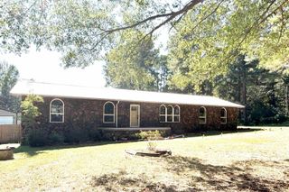 8919 McKim Drive, Mabelvale, AR 72103