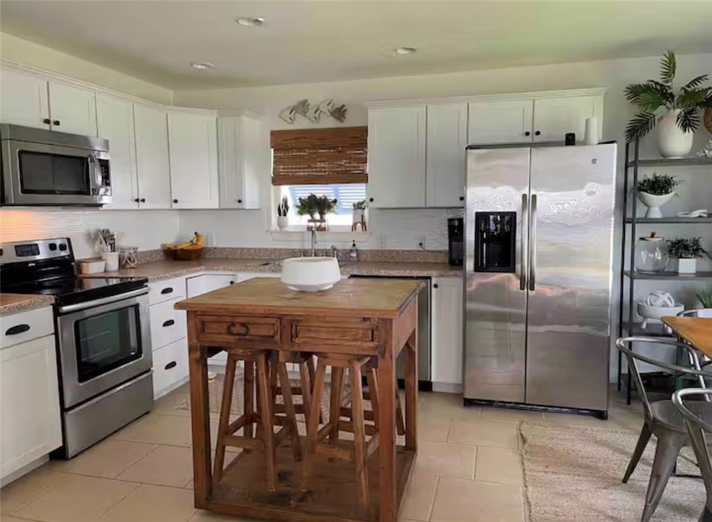 811 S Austin St, Rockport, TX 78382 — photo 5