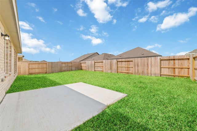 6215 Twisted Knoll Court, Magnolia, TX 77354