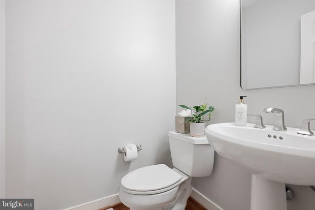 653 MILLRACE LN, Rockland, DE 19732