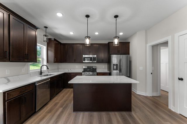 578 Sienna Drive, Watertown, MN 55315