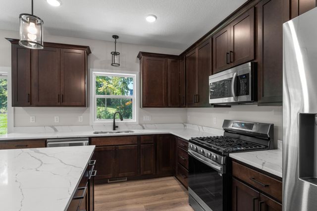 578 Sienna Drive, Watertown, MN 55315