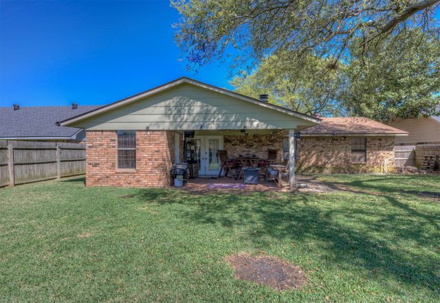 2645 Brown Street, Bossier City, LA 71111