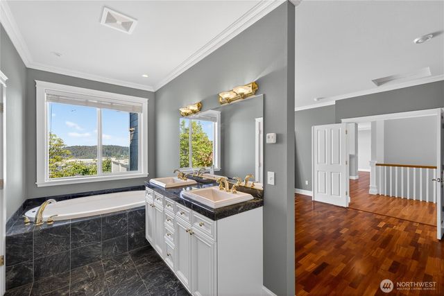 2017 Piper Circle, Anacortes, WA 98221