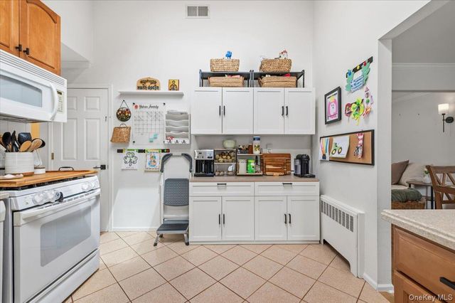340 N Boston Avenue, Massapequa, NY 11758