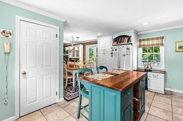 207 Loudville Road, Easthampton, MA 01027