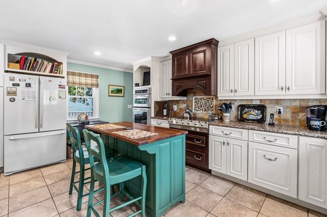 207 Loudville Road, Easthampton, MA 01027