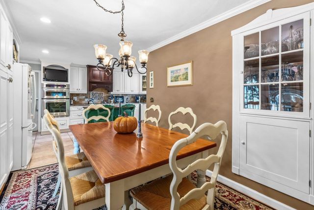 207 Loudville Road, Easthampton, MA 01027