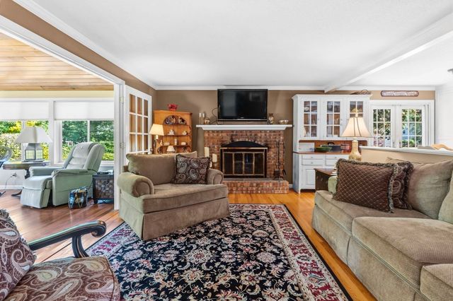 207 Loudville Road, Easthampton, MA 01027