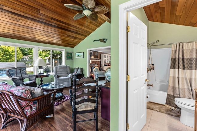207 Loudville Road, Easthampton, MA 01027